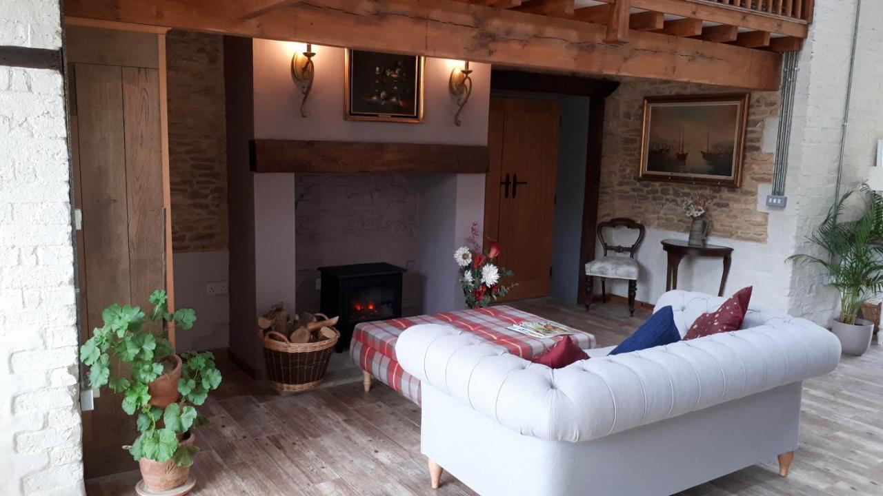 Bed and Breakfast The Byre North End Farm Ashton Keynes Exteriér fotografie
