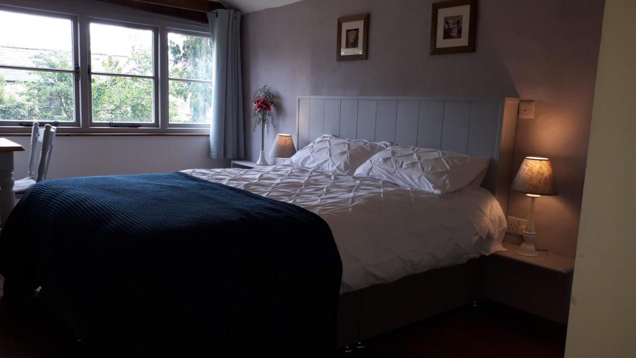 Bed and Breakfast The Byre North End Farm Ashton Keynes Exteriér fotografie