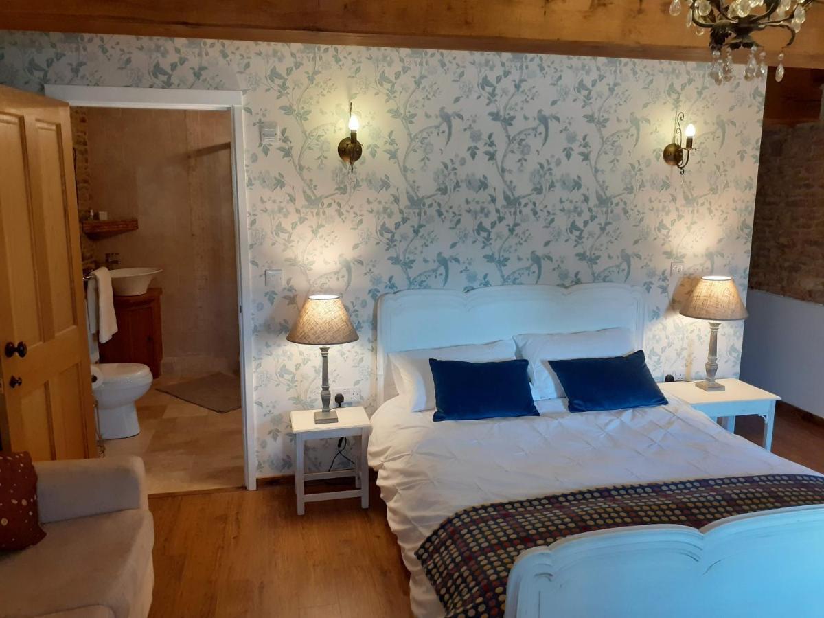 Bed and Breakfast The Byre North End Farm Ashton Keynes Exteriér fotografie